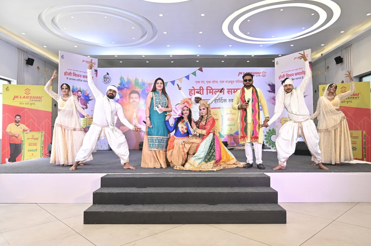 jk-lakshmi-holi-milan - 14